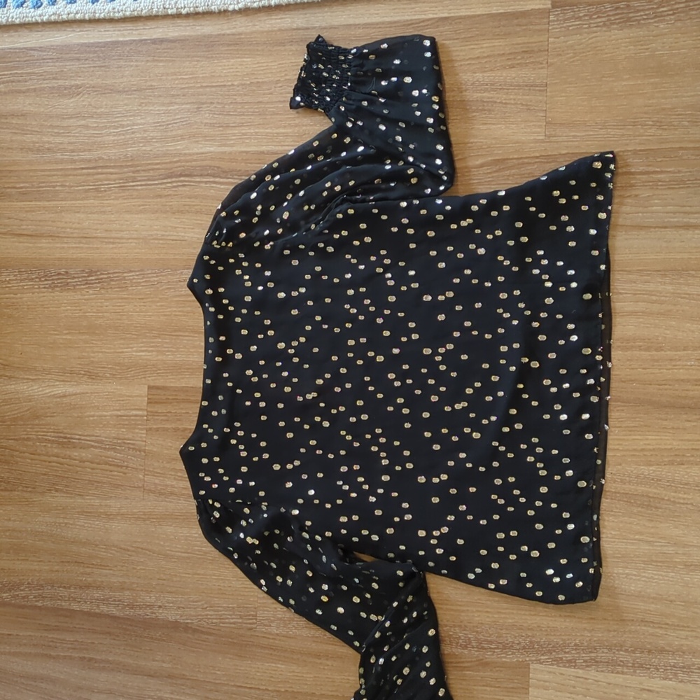 Idina Silk Top in olOnyx - Picture 2 of 6
